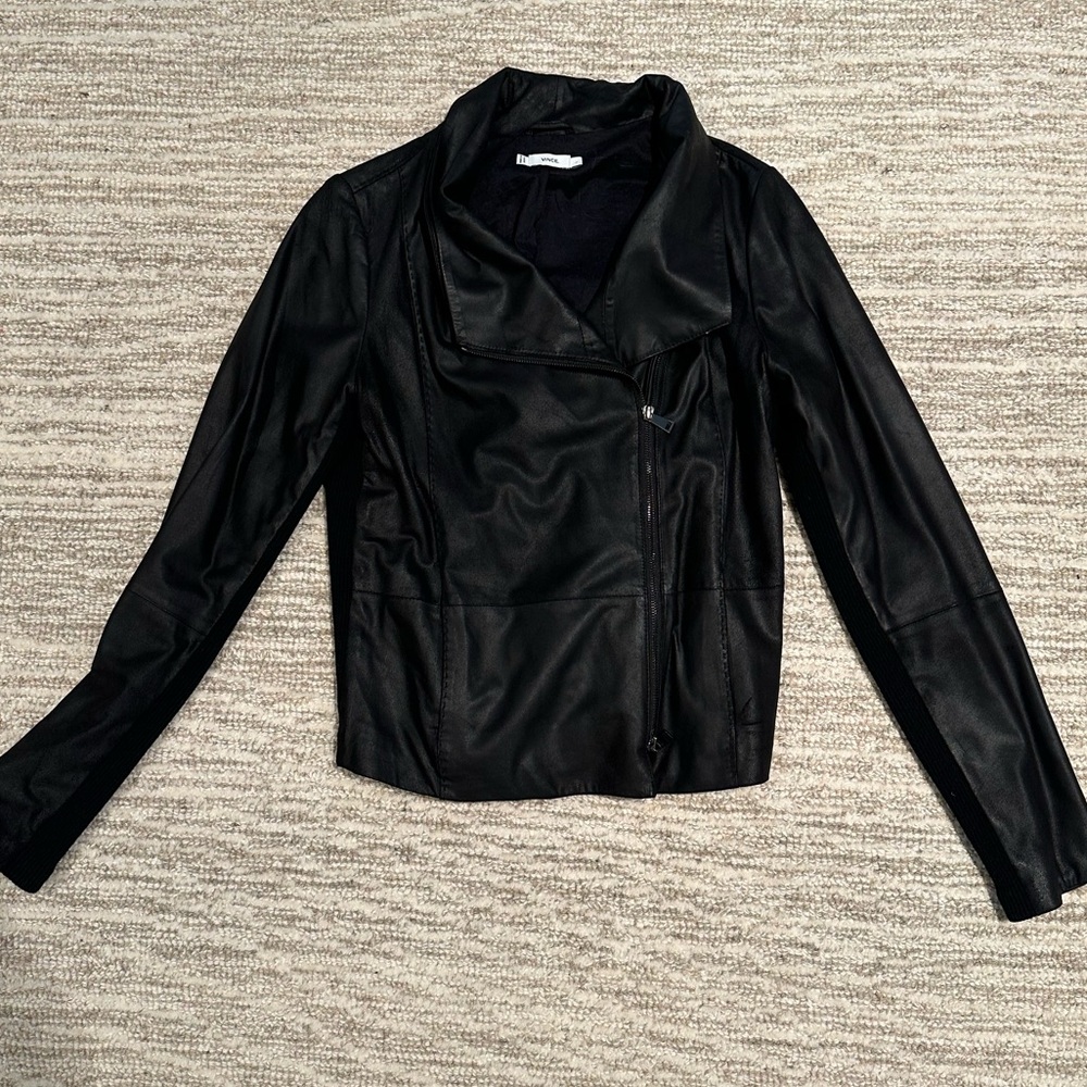 Vince women’s leather jacket. Size large.